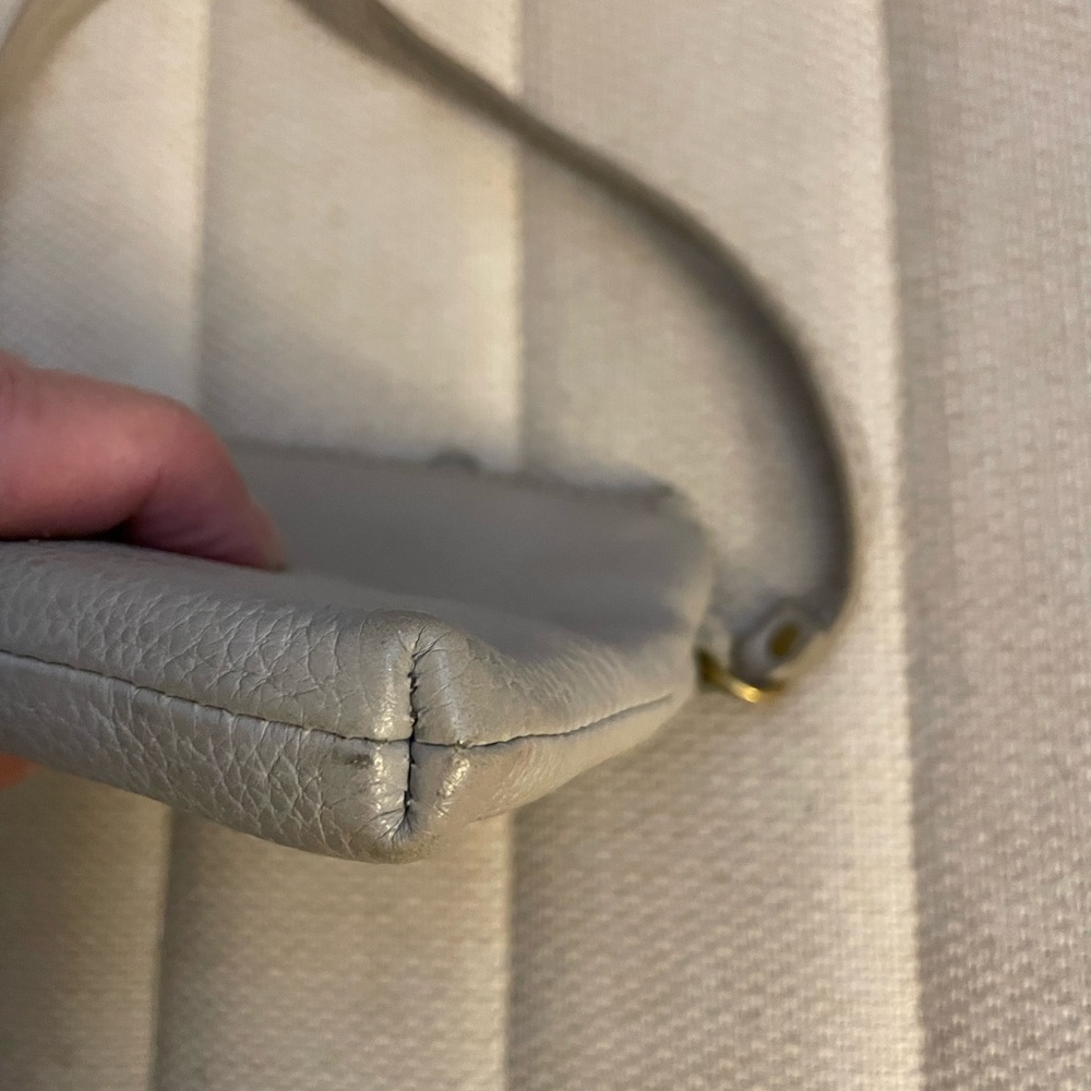Fossil wristlet - Picture 4 of 6